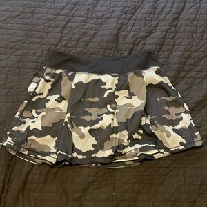 Mono B black and grey camo tennis skirt size M